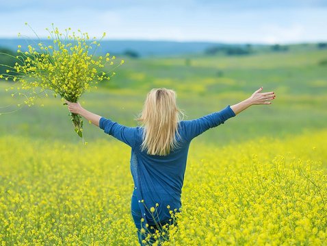 Heuschnupfen: Die 10 besten Tipps aus der Naturheilkunde