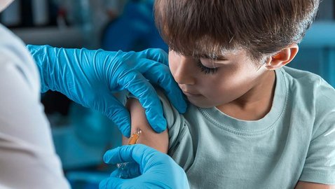Neue STIKO-Empfehlung zur COVID-19-Impfung bei Kindern