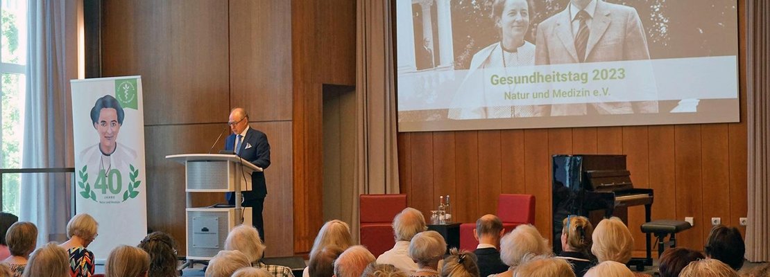 Zum Jubiläum: Festvortrag von Prof. Dr. Gustav Dobos