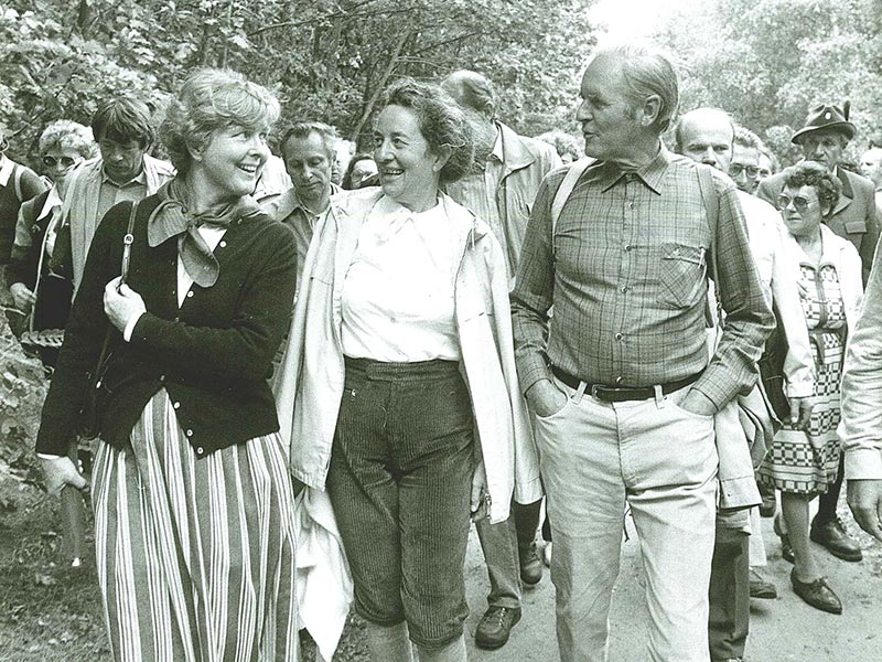 Das Ehepaar Carstens mit Marianne von Weizsäcker